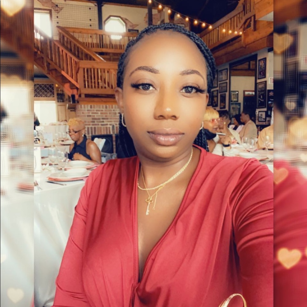 Meet your Posher, Quiana